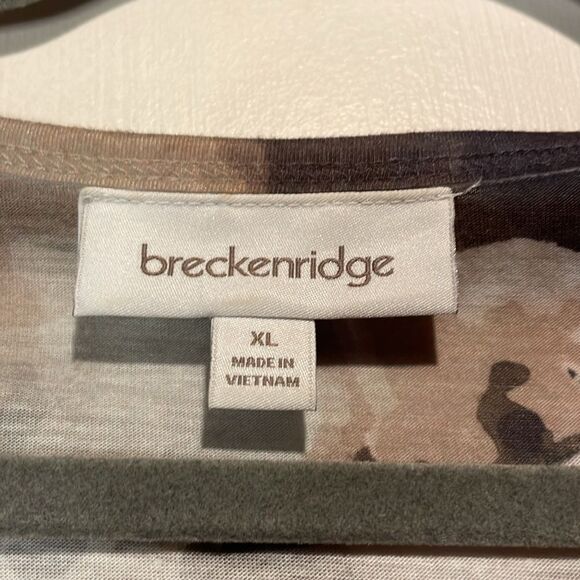 Breckenridge- Butterfly & Floral Red & Neutral Design Tiered Ruffle Top- Size XL - Picture 3 of 6